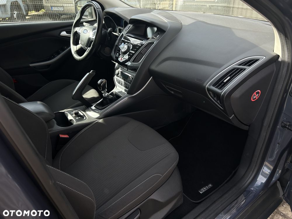 Ford Focus 1.6 EcoBoost Titanium - 14