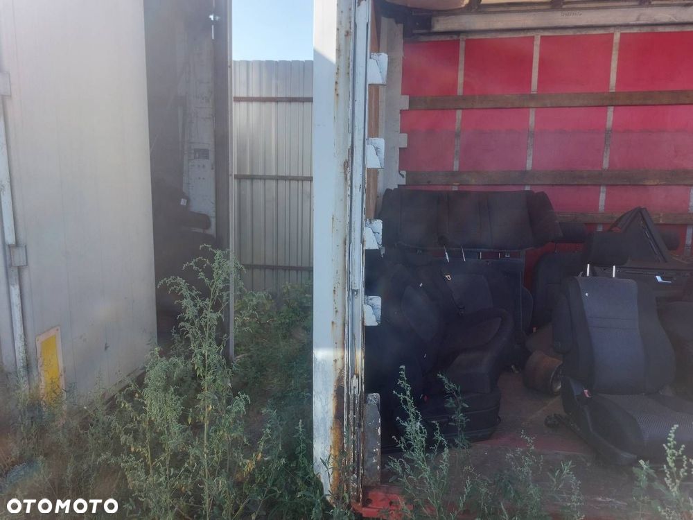 FOTELE KOMPLET LEWY PRAWY KANAPA TYŁ  HYUNDAI I20 I LIFT - 22