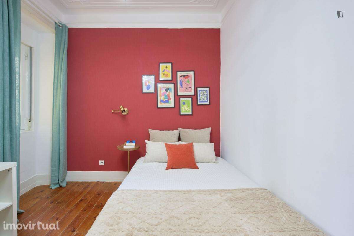 Quarto - localizado em São Sebastião Lisbon - Grande imagem: 4/33
