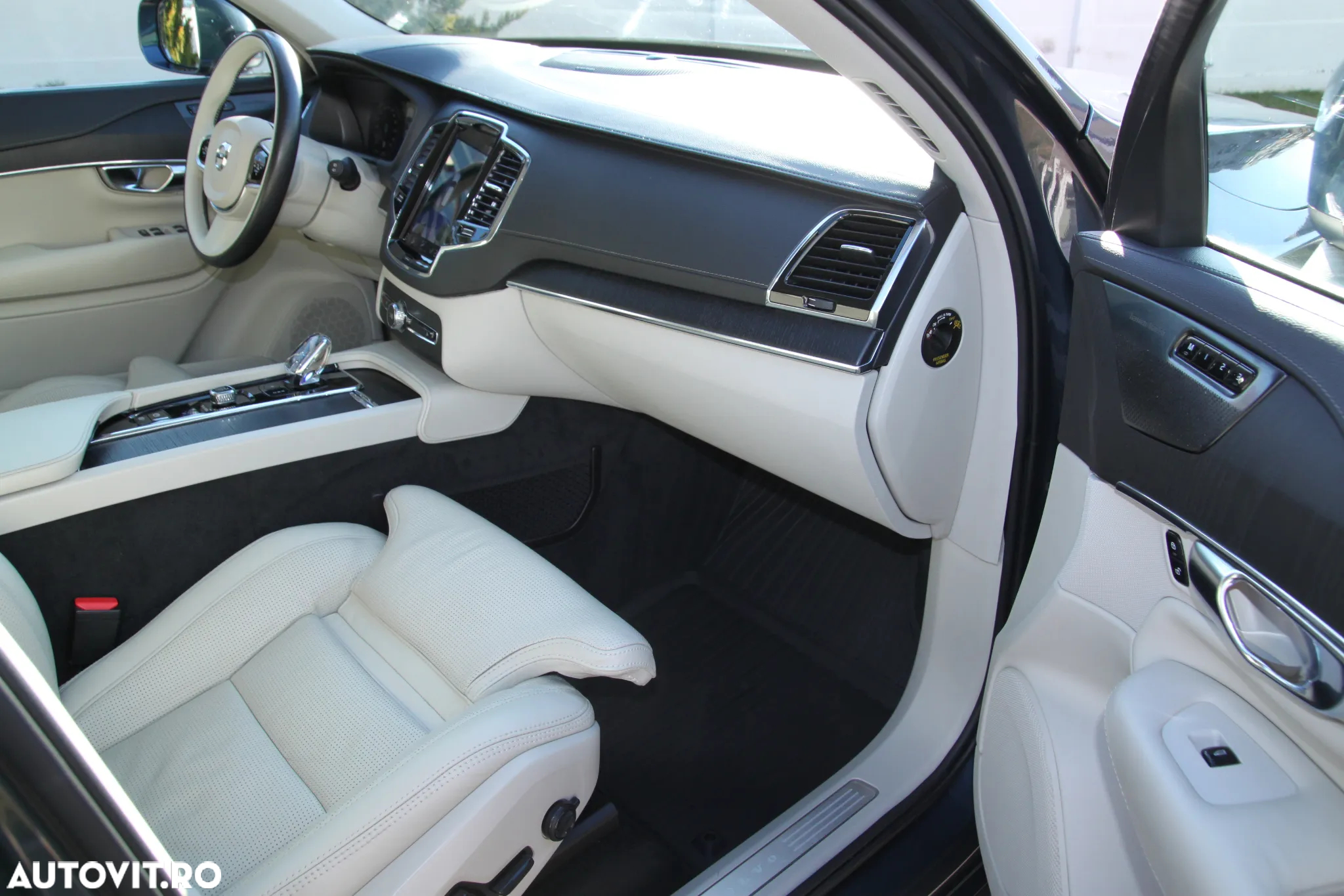 Volvo XC 90 - 16