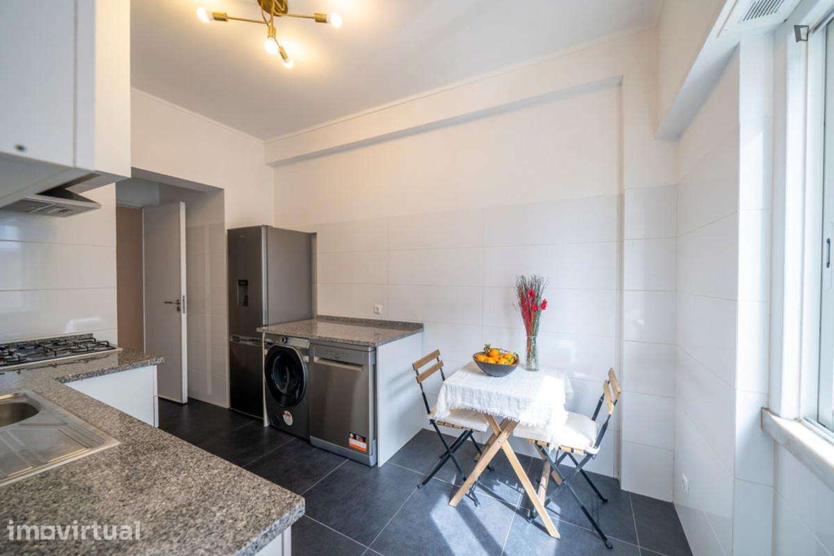 Apartamento com 3 quartos - localizado em Picoas Lisbon - Grande imagem: 4/26