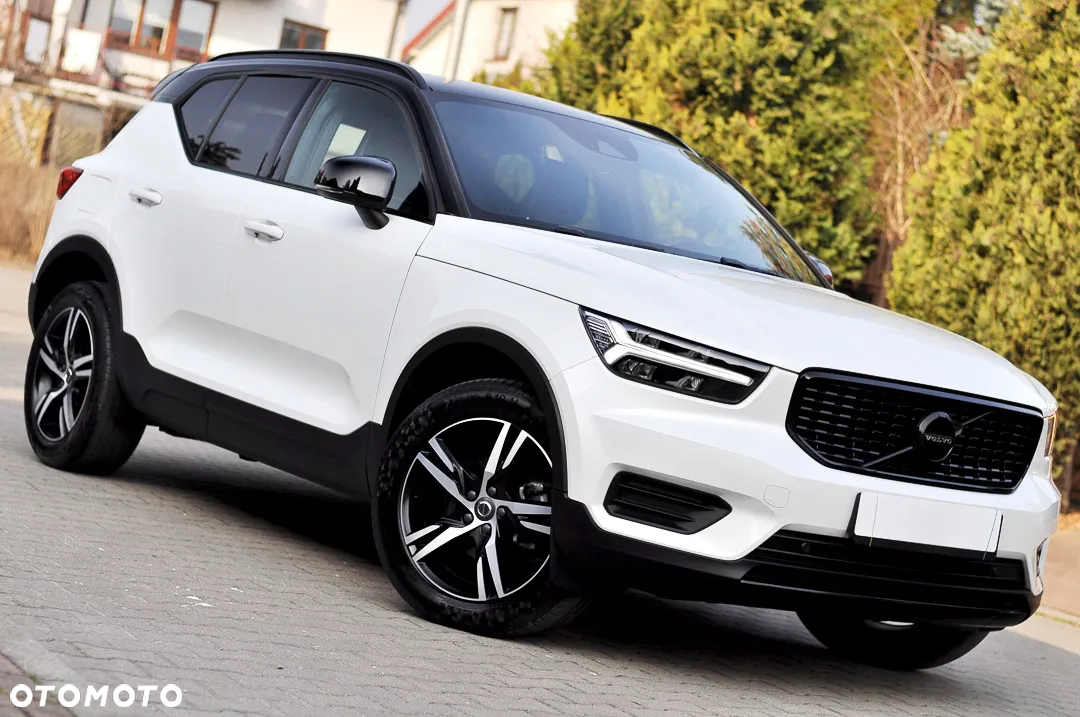 Volvo XC 40 D3 R-Design - 2