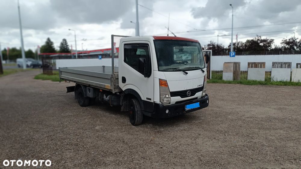 Nissan cabstar - 4