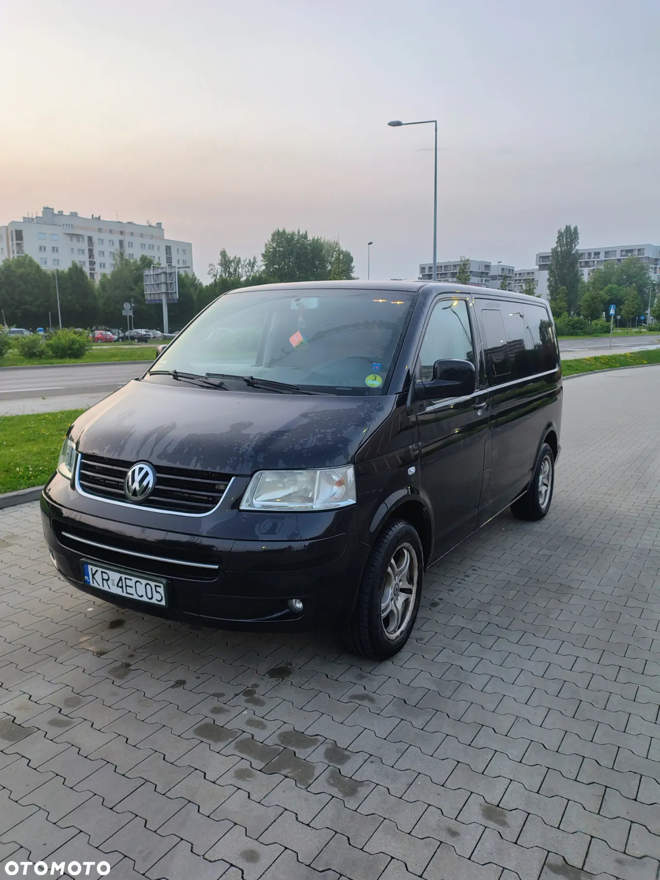 Volkswagen Caravelle - 2
