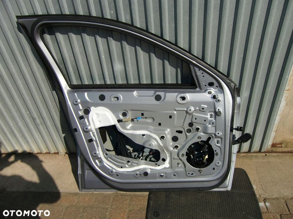 DRZWI LEWE PRZÓD PEUGEOT 308 T10 HB ŁADNE BEZ SZYBY - 3