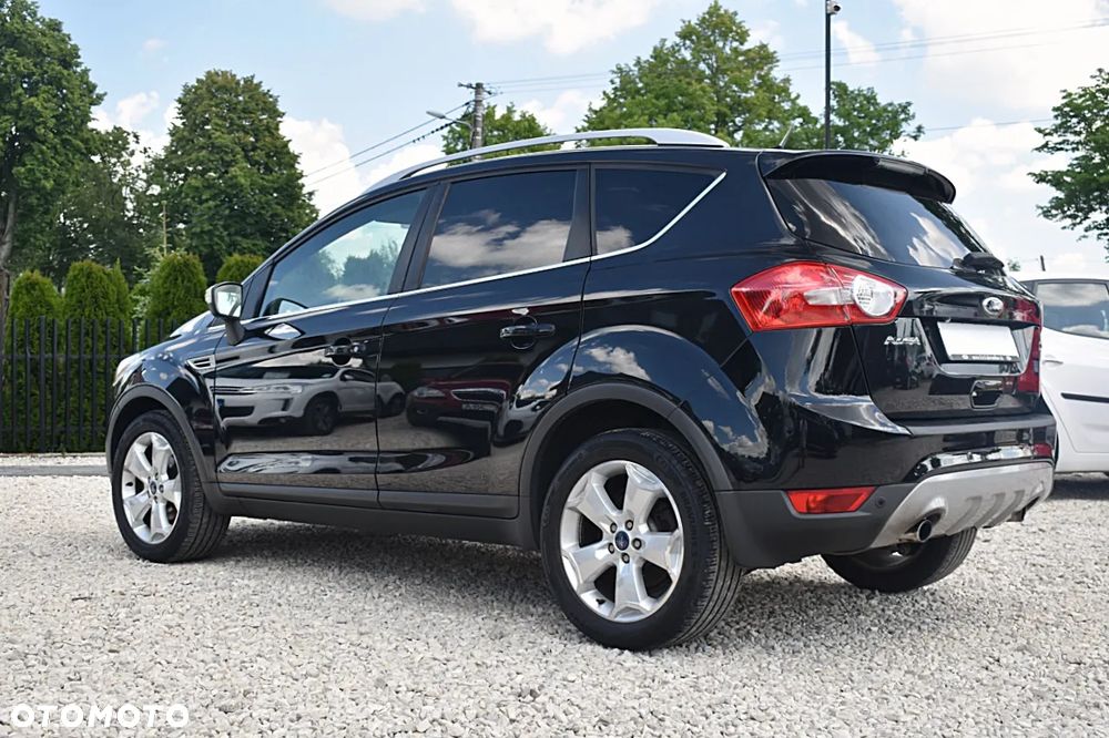 Ford Kuga 2.0 TDCi 2x4 Titanium - 6