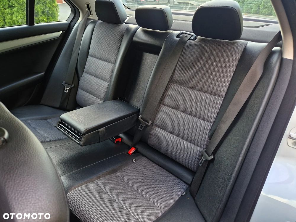 Mercedes-Benz Klasa C 200 Kompressor Avantgarde - 30