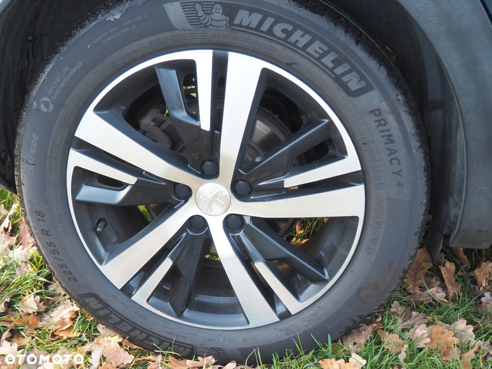 Peugeot 3008 1.6 PureTech Hybrid PHEV GT S&S EAT8 - 8