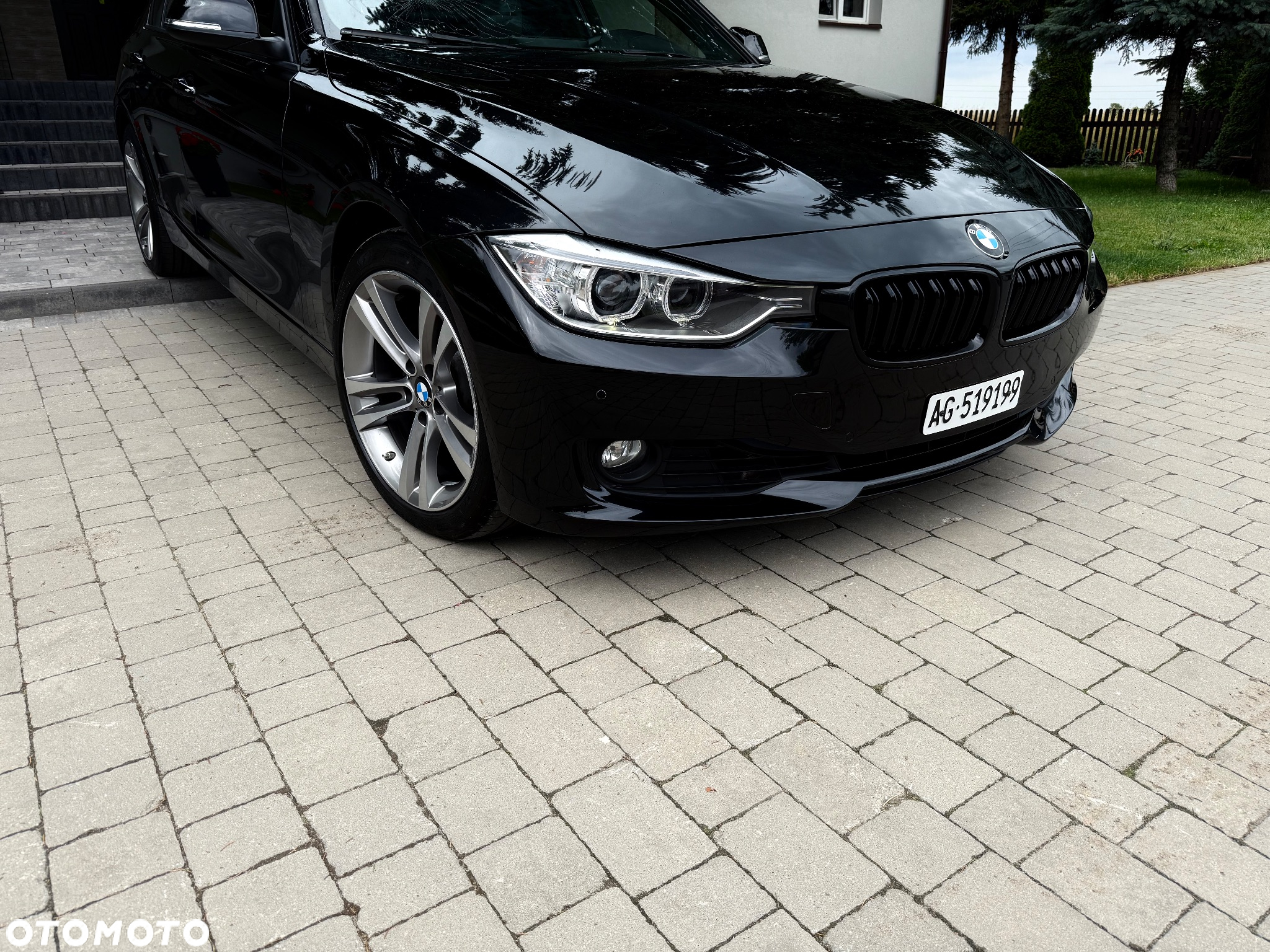 BMW Seria 3 320i xDrive Sport Line - 2