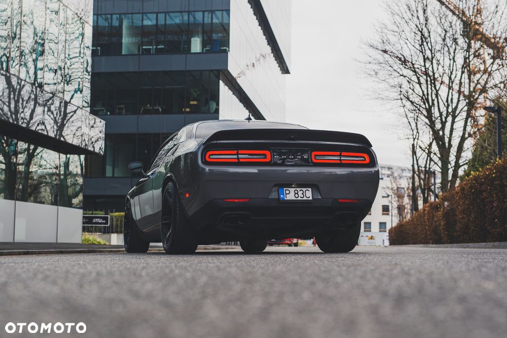 Dodge Challenger 5.7 R/T - 11