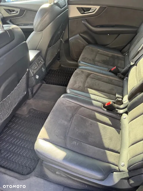 Audi Q7 45 TDI Quattro Tiptronic - 16