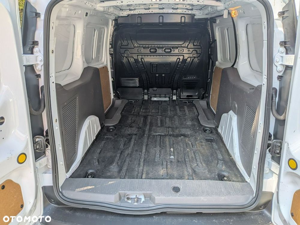 Ford Transit Connect - 23