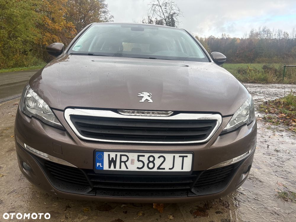 Peugeot 308 2013 photo 2