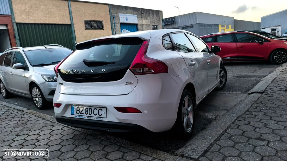 Volvo V40 1.6 D2 Eco Momentum - 21