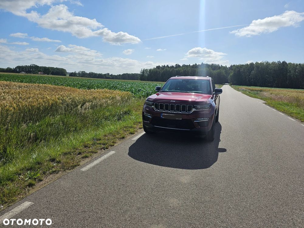 Jeep Grand Cherokee - 11