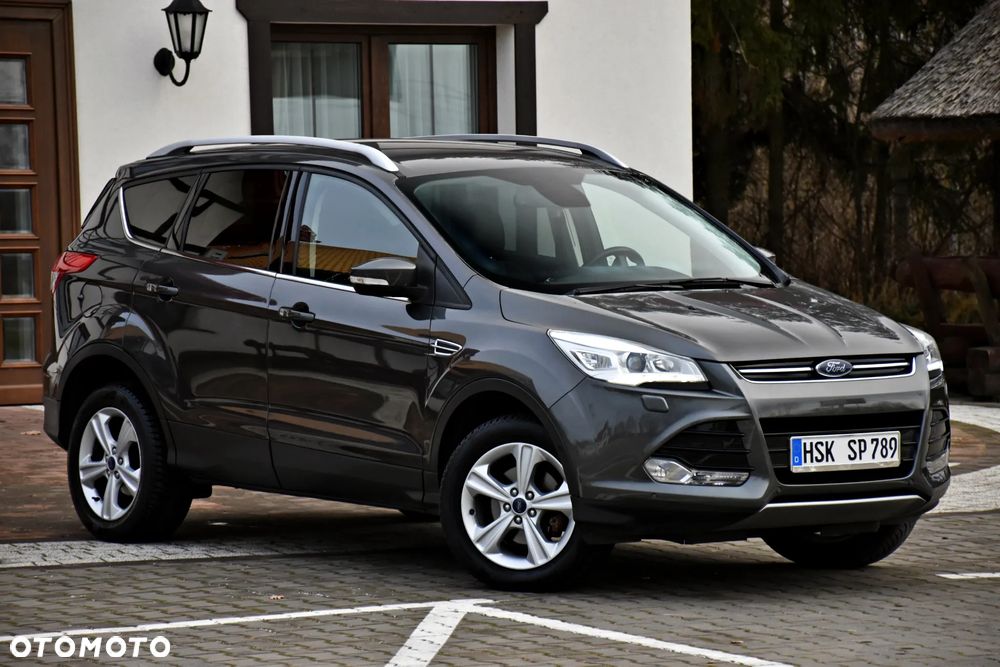 Ford Kuga 1.5 EcoBoost FWD Titanium ASS - 4