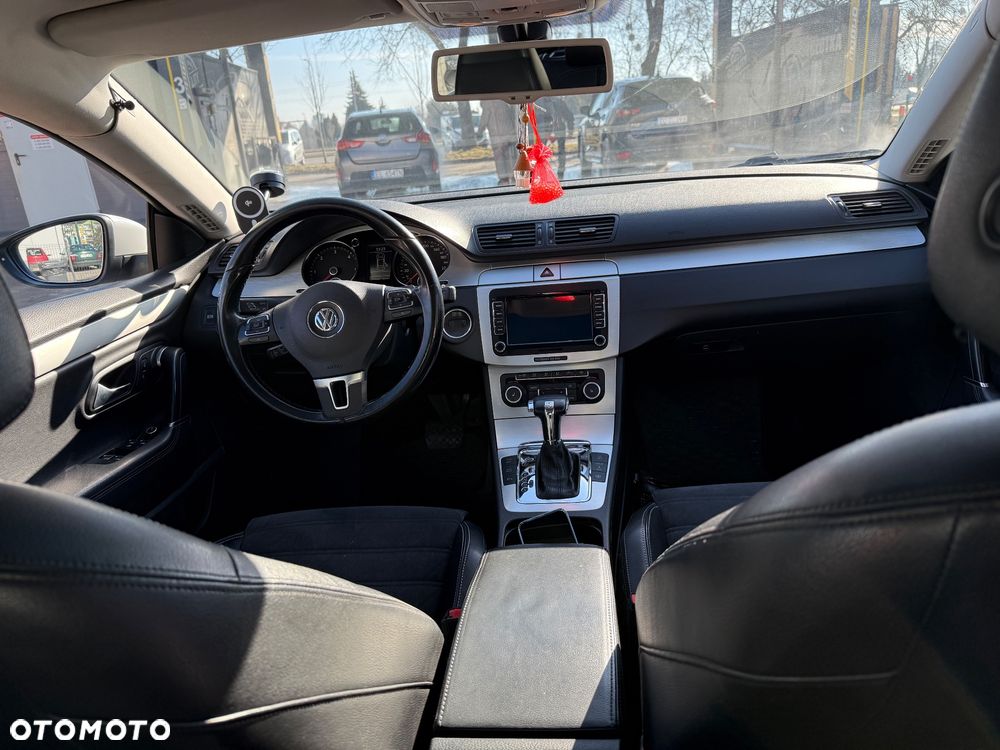 Volkswagen Passat 2.0 TDI DPF Highline DSG - 11