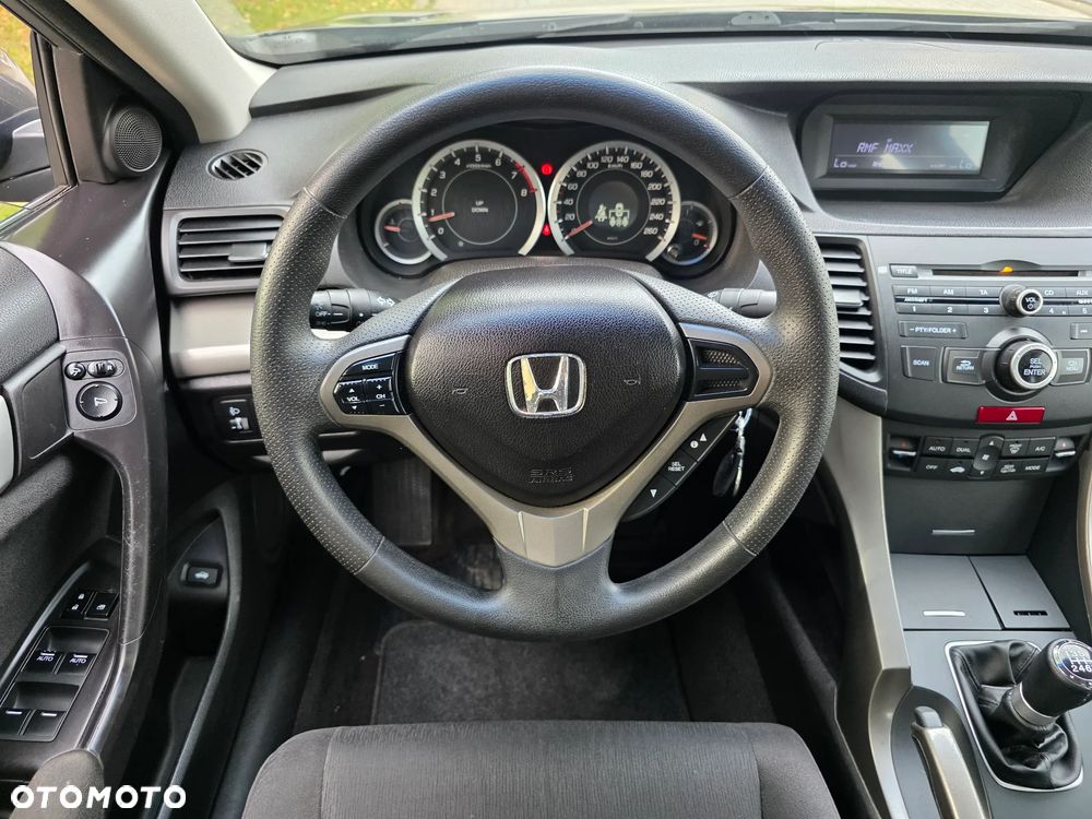 Honda Accord 2.0 Elegance - 33