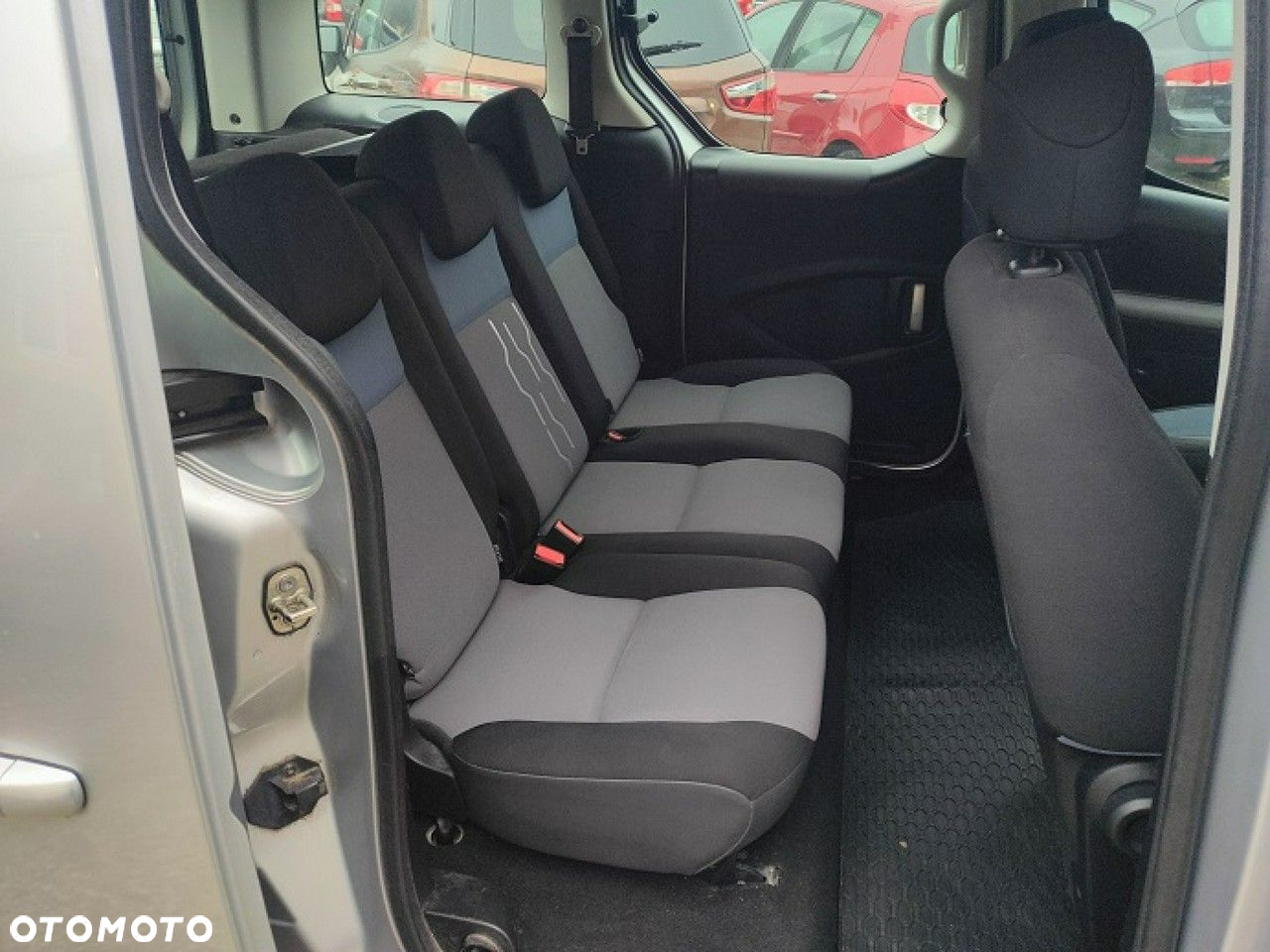 Peugeot Partner - 13