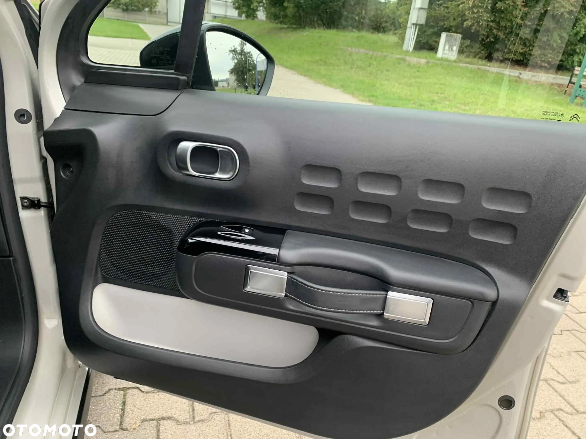 Citroën C3 Pure Tech 82 SHINE - 20
