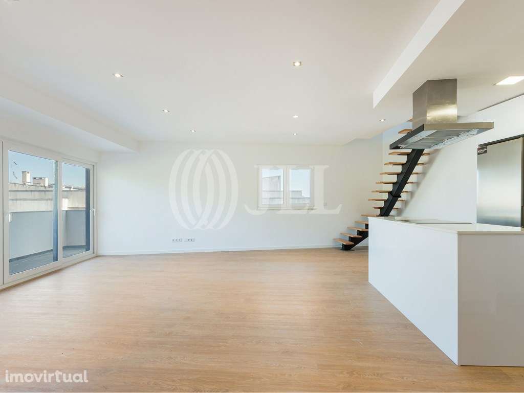 Apartamento T3 com varanda e estacionamento, em Loures - Grande imagem: 2/30