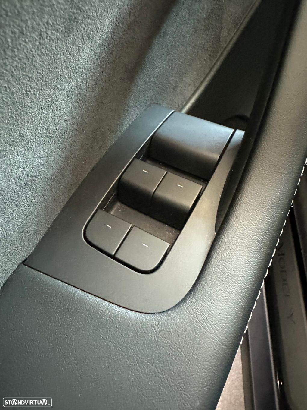 Tesla Model Y Long Range Tração Integral - 15