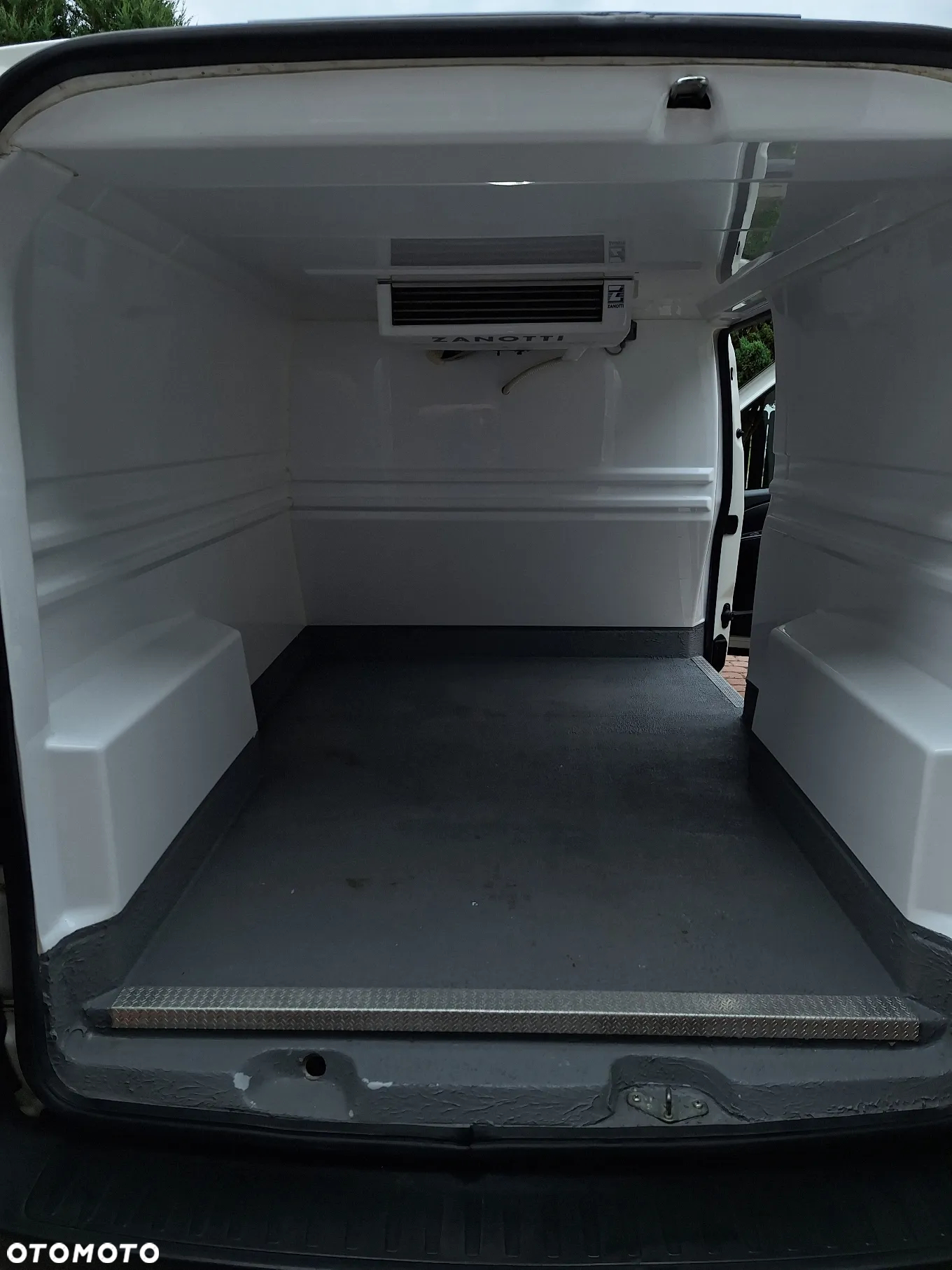 Opel COMBO-D- VAN - 12