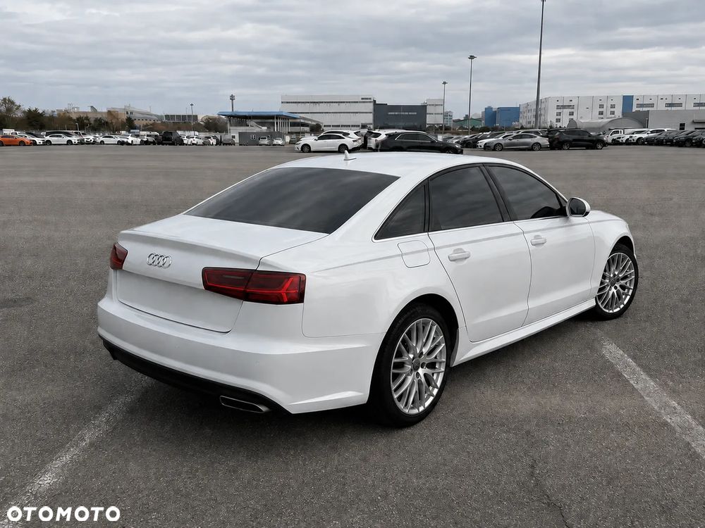 Audi A6 Limousine 2.0 TDI Ultra DPF S tronic - 6