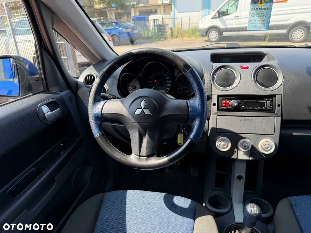 Mitsubishi Colt 1.3 Invite - 21
