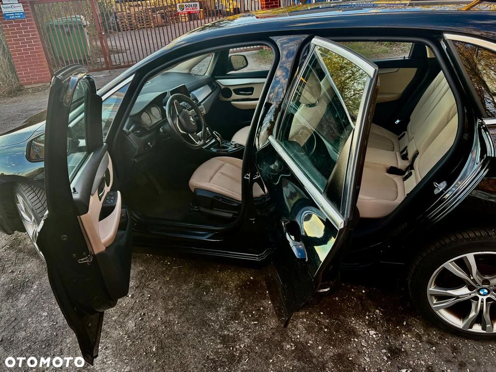 BMW Seria 2 218i - 14