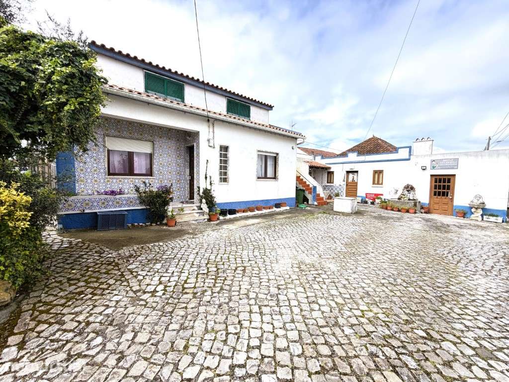 Moradia com Grande Potencial | Habitação ou Investimento | Terreno ... - Grande imagem: 3/48