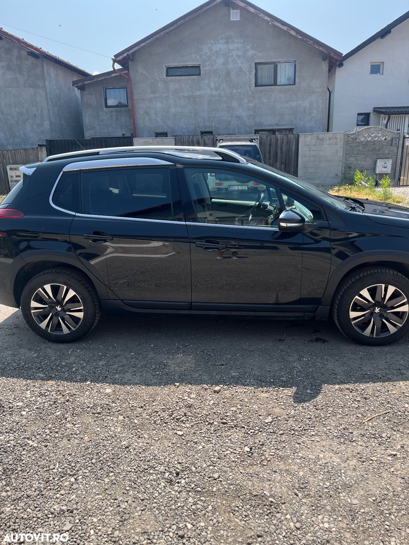 Peugeot 2008 1.2 L PureTech STT Active - 1