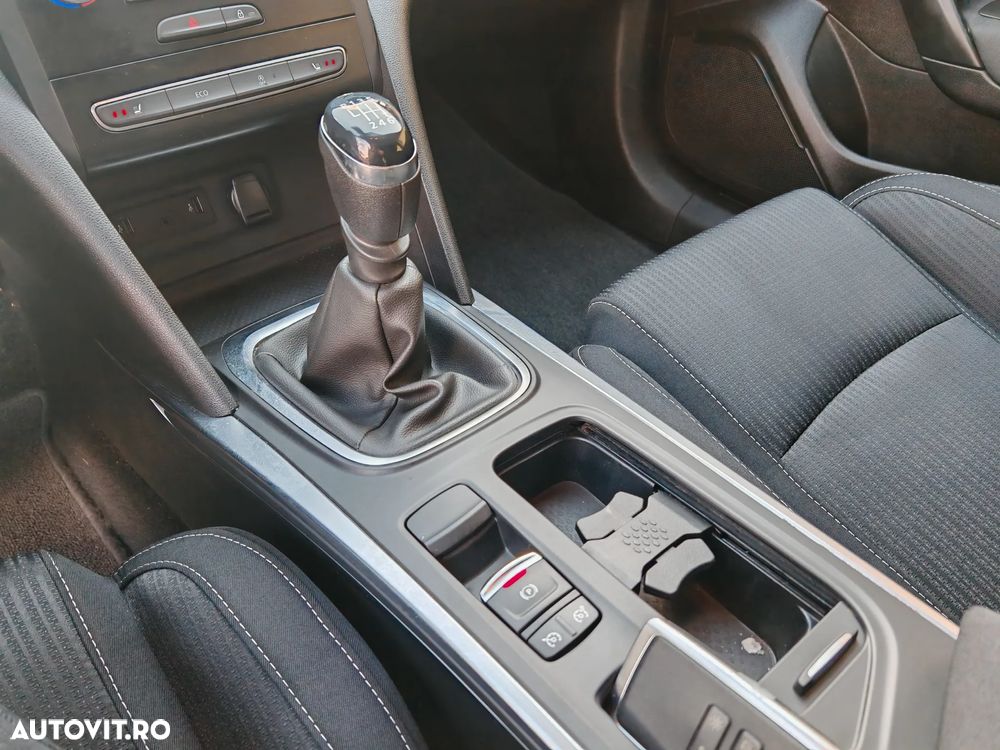 Renault Megane BLUE dCi 115 BUSINESS EDITION - 15