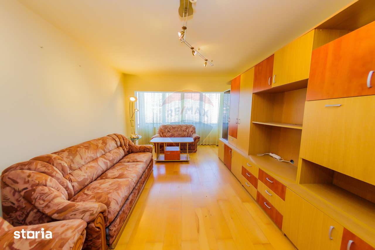 Apartament de vanzare 4 camere decomandat etaj 2 — fotografia 3