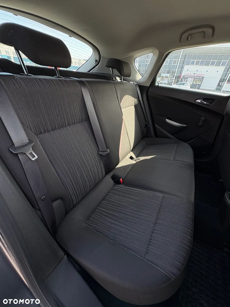 Opel Astra 1.6 Active - 21