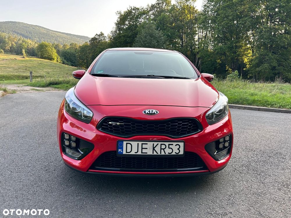 Kia Ceed 1.6 T-GDI GT - 23