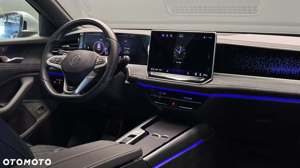 Volkswagen Passat - 12