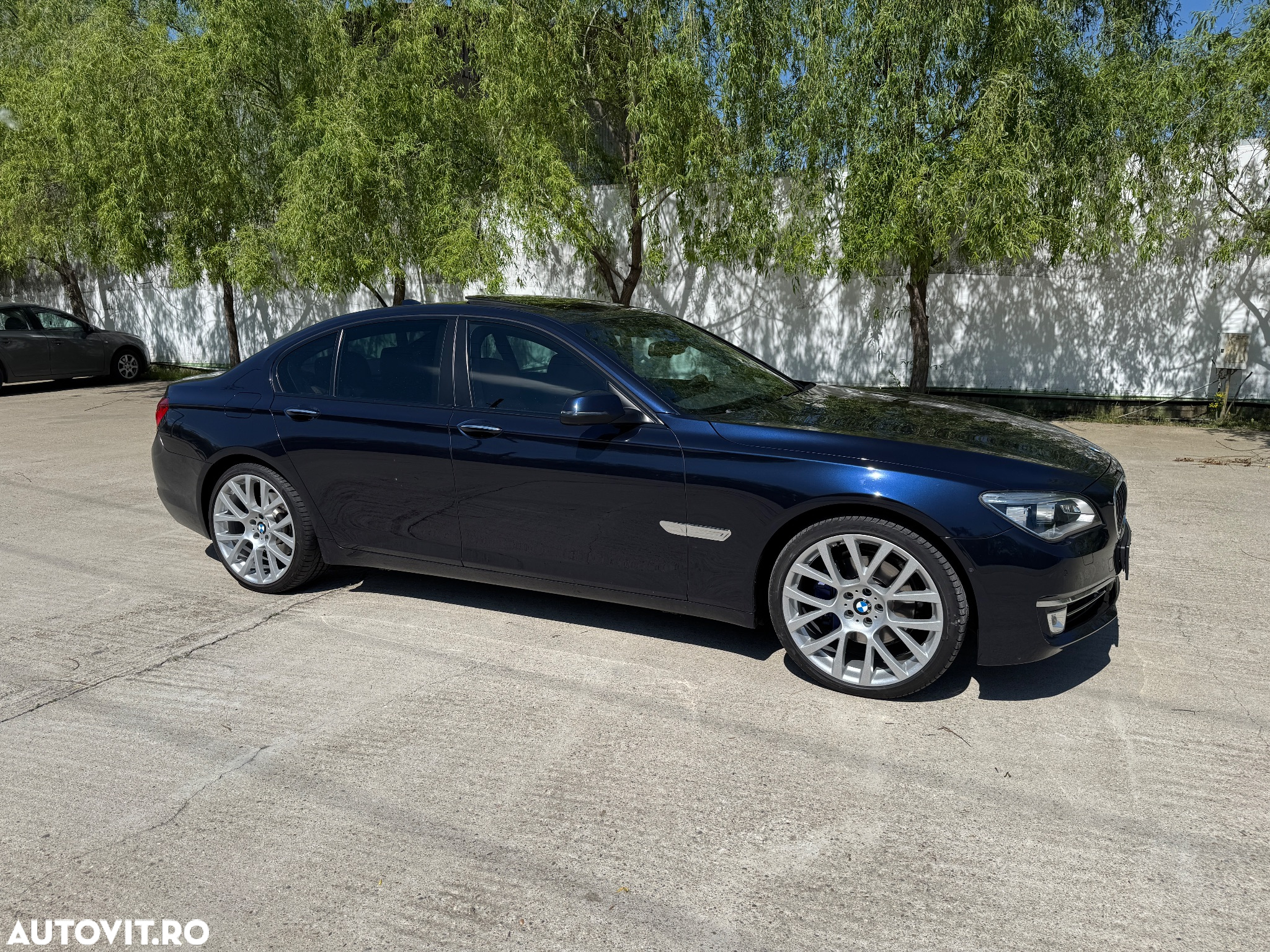 BMW Seria 7 740d xDrive - 15
