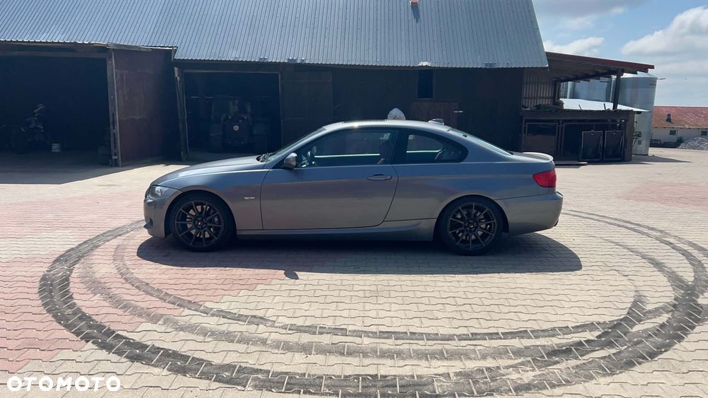 BMW Seria 3 335i M Sport Edition - 7