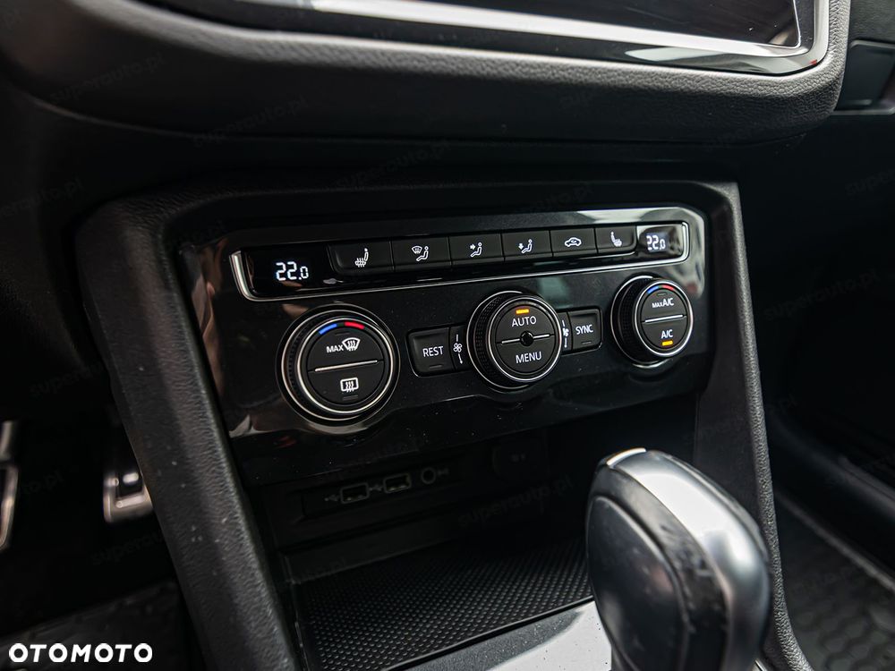 Volkswagen Tiguan 2.0 TSI 4Mot IQ Drive DSG - 17