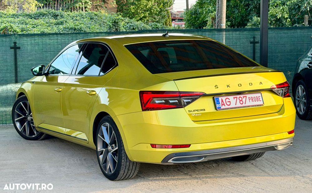 Skoda Superb 2.0 TDI DSG Sportline - 3