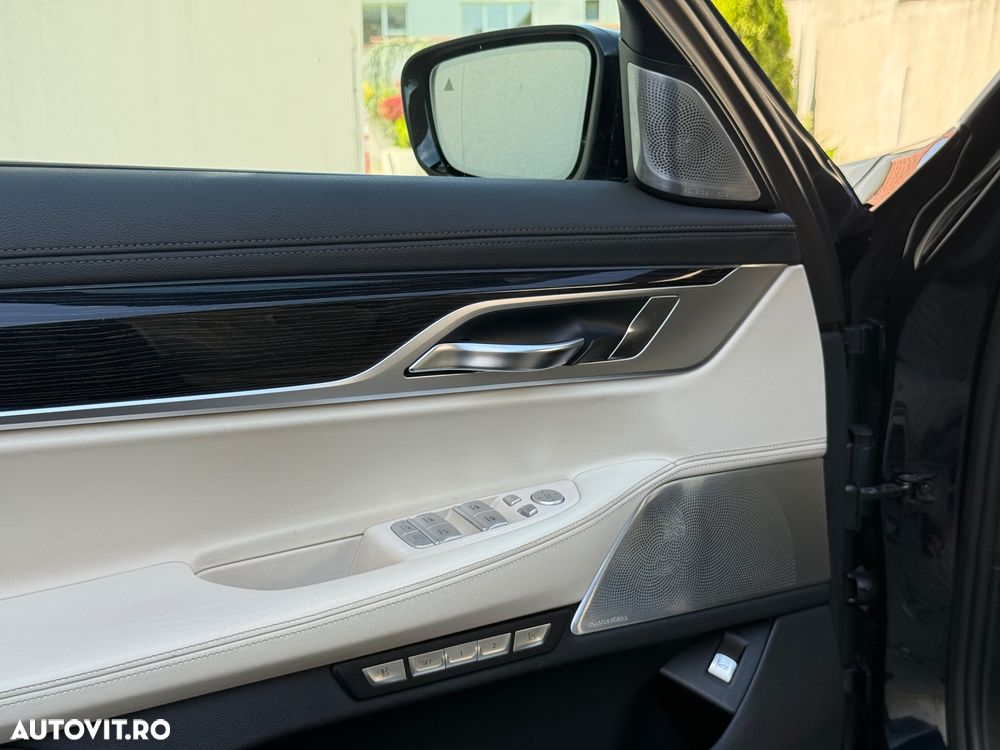 BMW 7 Series 2017 — imagine 33