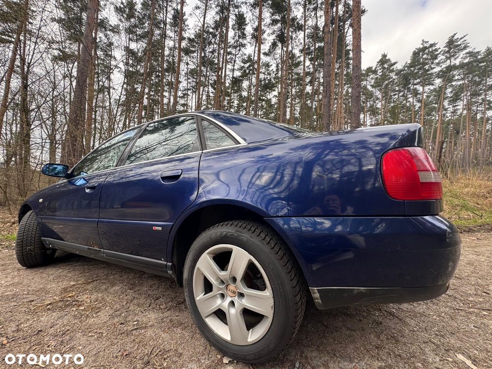Audi A4 Limousine 1.8T - 8