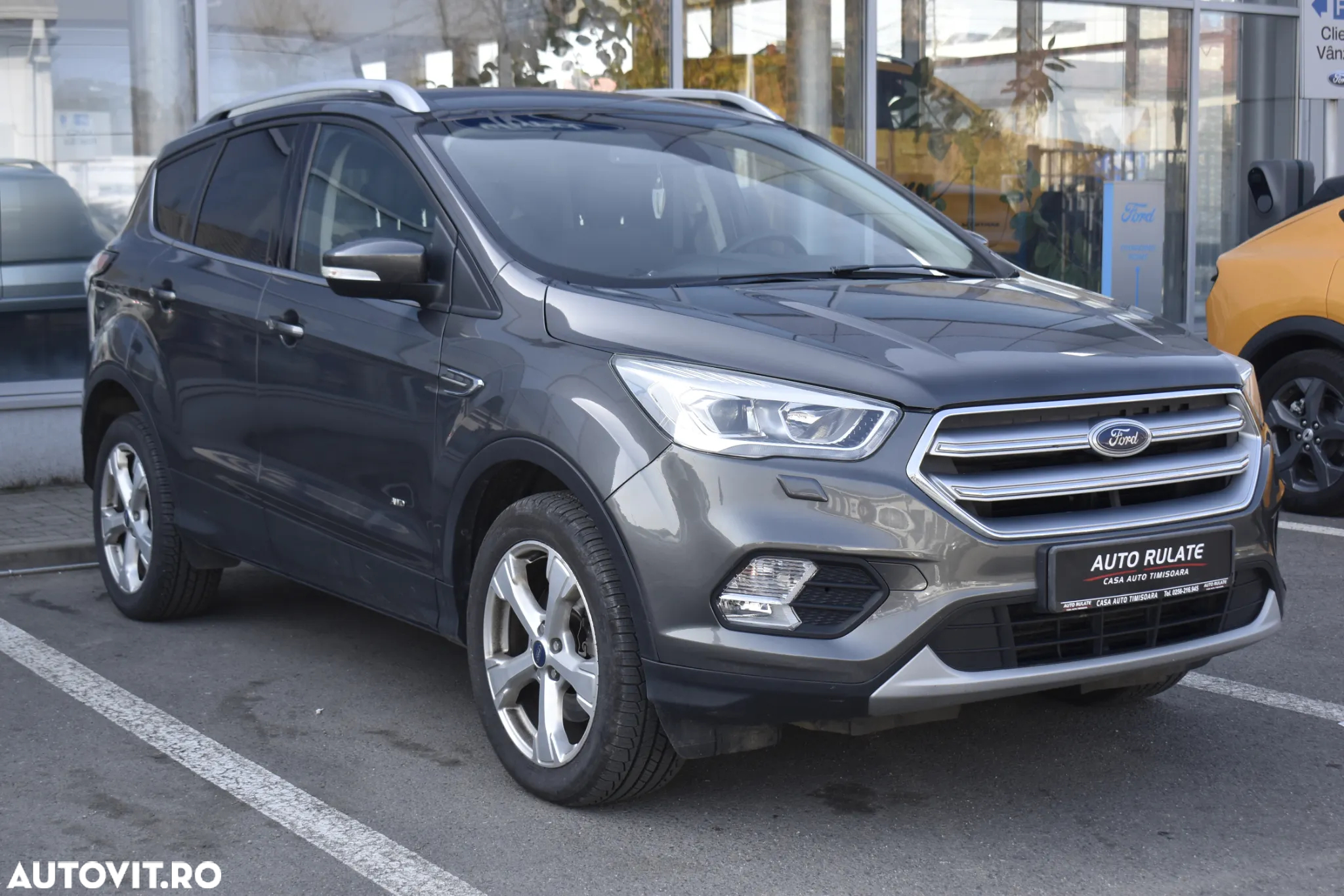 Ford Kuga 2.0 TDCi 4WD Powershift Titanium - 4