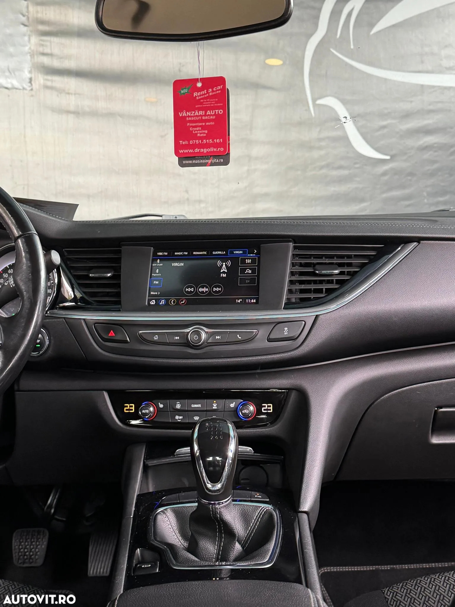 Opel Insignia - 10