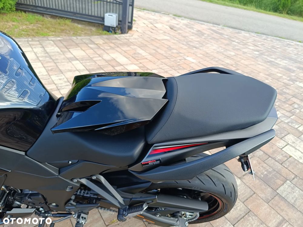 Kawasaki Ninja 1000 SX - 31