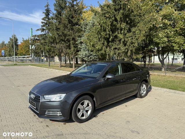 Audi A4 2016 photo 2