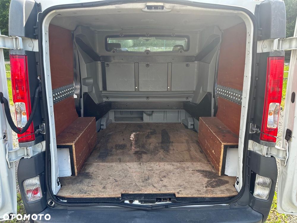 Renault Trafic L1H1 7-os. Brygadówka - 10