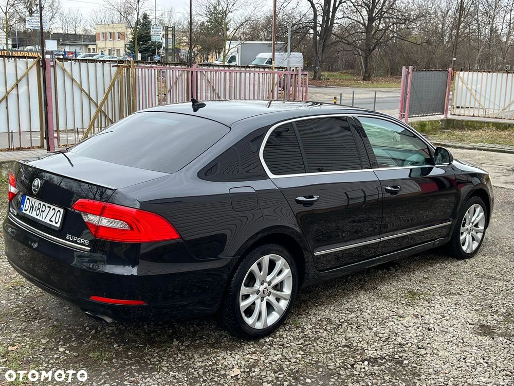 Skoda Superb 3.6 FSI 4x4 Platinum DSG - 2
