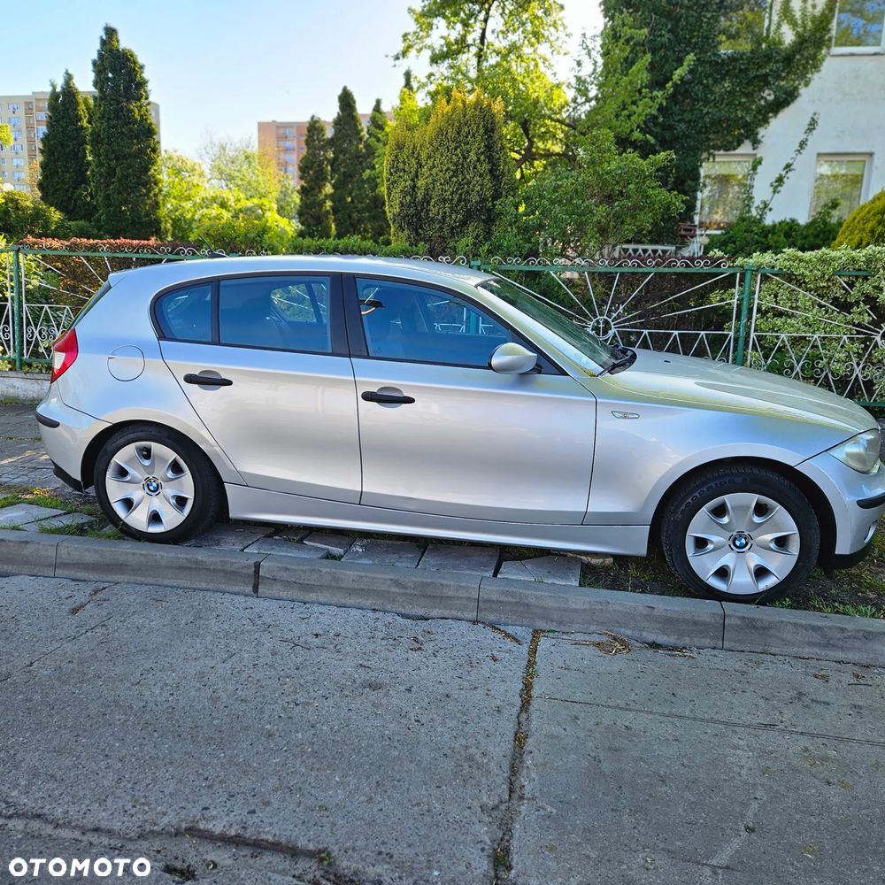 BMW Seria 1 116i - 6